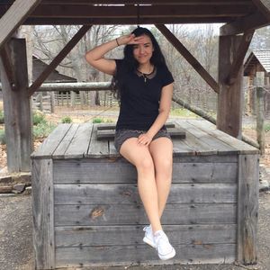 Meet your Posher, Jenifer